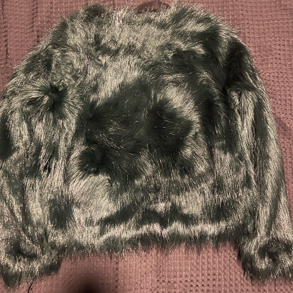 Emerald green faux fur - Picture 6 of 9